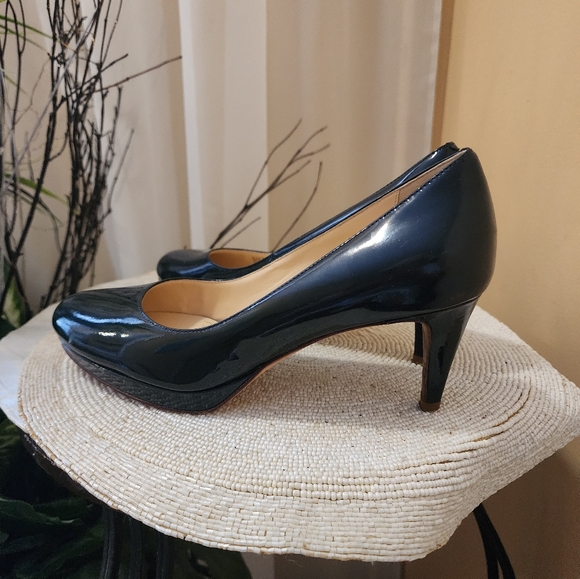 COLE HAAN  S.8 B BLACK PATENT LEATHER PLATFORM HEEL PUMPS SHOES.New condition. - Picture 2 of 7